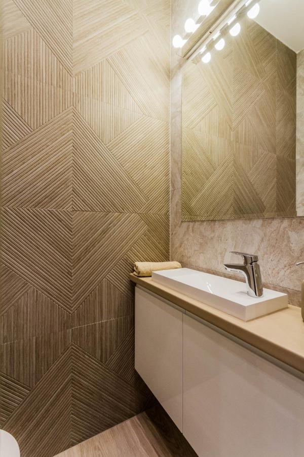 Chain Bridge Studio Apartment Budapest Bagian luar foto